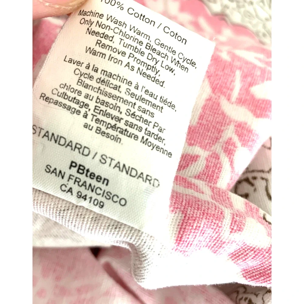 Lot 2 x Pottery Barn PB Teen Pink Medallion Standard Pillow Shams 100% Cotton
